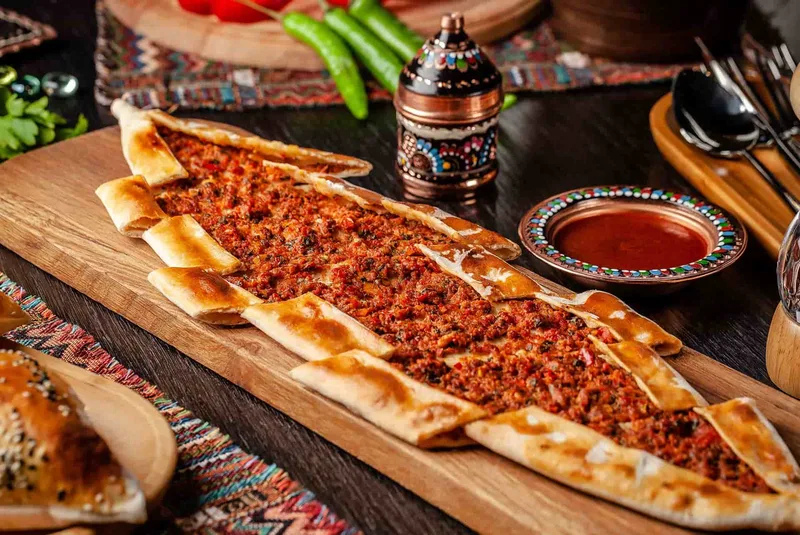 1,5 Kıymalı Pide